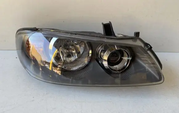 Nissan Almera N16 Headlight/headlamp 26010BN702