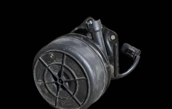 BMW Z3 E36 Secondary air pump 751495303