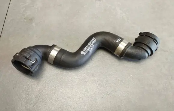 Audi A5 Sportback 8TA Engine coolant pipe/hose 8K0819334BB