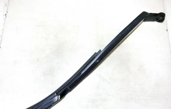 Lexus IS 220D-250-350 Front wiper blade arm