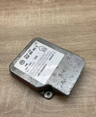 Volkswagen PASSAT B5 Airbag control unit/module 6Q0909605B 5WK4269
