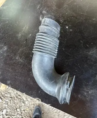 Volkswagen Crafter Air intake duct part 9065280024
