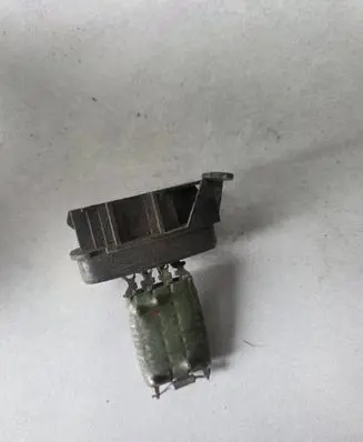 Volkswagen II LT Heater blower motor/fan resistor