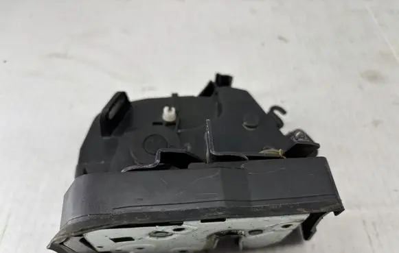 BMW X5 E53 Rear door lock 