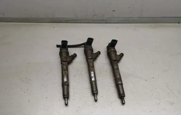 Chrysler Voyager Fuel injectors set 0445110059