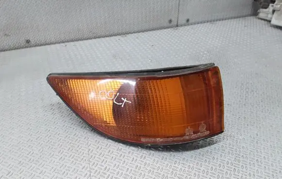Mitsubishi Colt Front indicator light 0455702R
