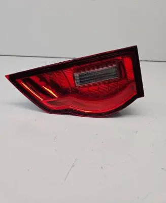 Jaguar F-Pace Tailgate rear/tail lights