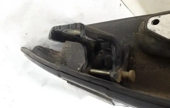 Citroen C5 Rear door lower hinge