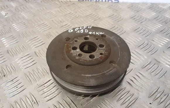 Volkswagen Golf IV Crankshaft pulley