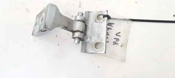Audi A6 S6 C4 4A Rear door lower hinge 4A0833401