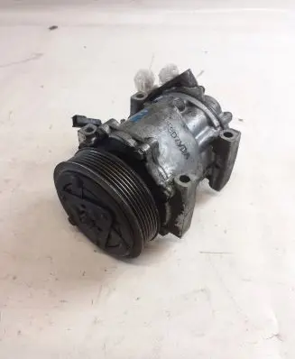 Mazda 3 I Air conditioning (A/C) compressor (pump) 3M5H19D629SB