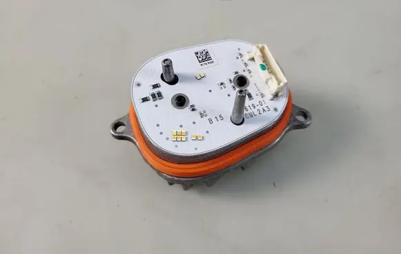 Opel Grandland X LED ballast control module YP00104780