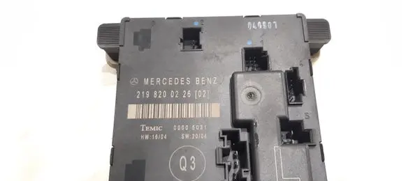 Mercedes-Benz CLS C219 Door control unit/module 2198200226