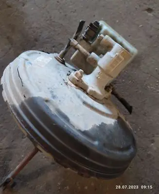Opel Astra H Brake booster 13216086AL