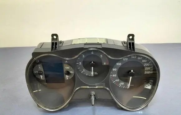 Seat Leon (1P) Speedometer (instrument cluster) 1P0920840C