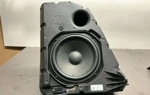 Tesla Model Y Subwoofer speaker 165626700B 11593002 06112313L8A