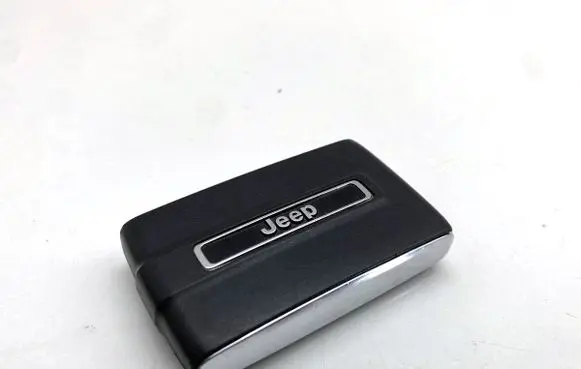 Jeep Grand Cherokee WL Ignition key/card 68377534AB