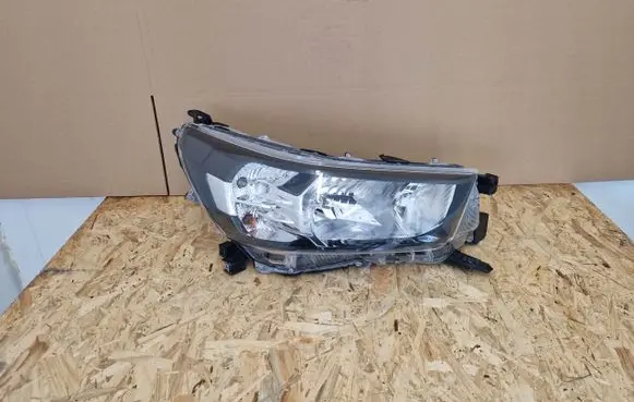 Toyota Hilux (AN120, AN130) Headlights/headlamps set 