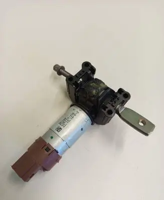 Mercedes-Benz GLC X253 C253 Seat adjustment motor 170228 C06710106 C03273