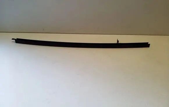 Volkswagen Amarok Rear door windshield rail 2H7839407