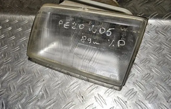 Peugeot 205 Headlight/headlamp 61191503