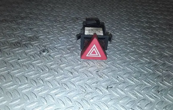 Audi A2 Hazard light switch 8Z0941509