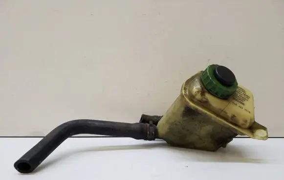 Volkswagen Touareg I Power steering fluid tank/reservoir 7L0422371B