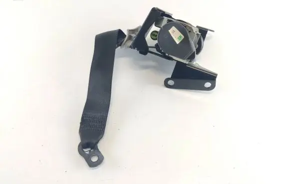 Mercedes-Benz CLS C219 Rear seatbelt 2198600285