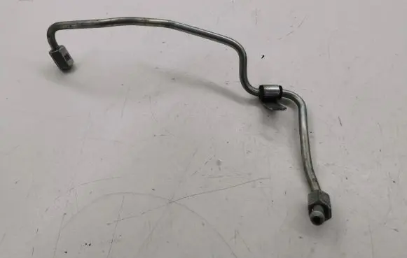 Toyota RAV 4 (XA50) Fuel injector supply line/pipe 