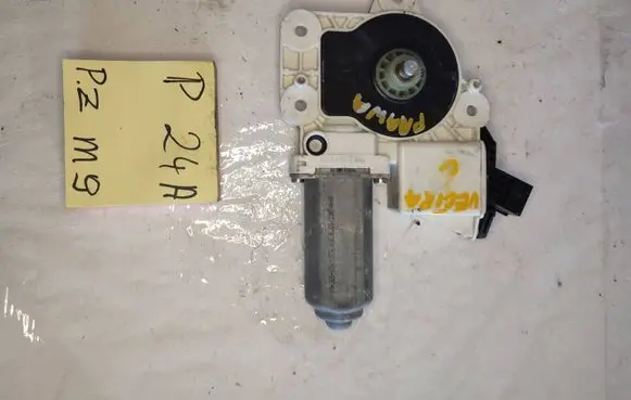 Opel Vectra C Front door window regulator with motor 106365104