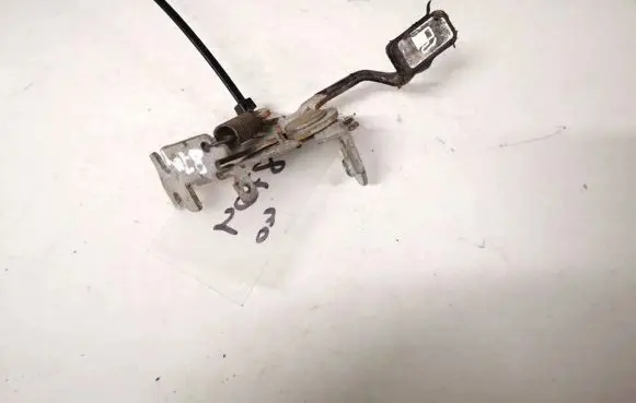 Toyota Avensis Verso Fuel tank opening switch 