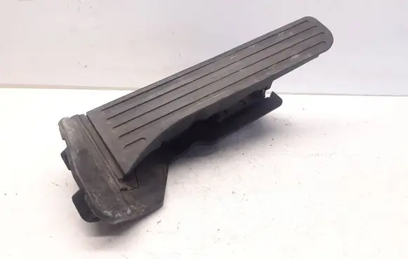Volkswagen Golf V Accelerator throttle pedal 1K2721503M 6PV00874500