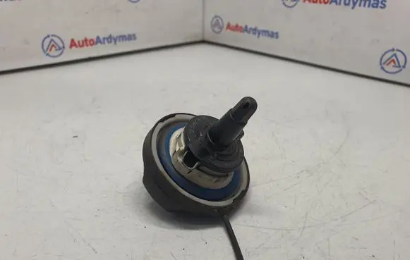 BMW 7 G11 G12 Fuel tank filler cap 7470341 16117470341 2582430