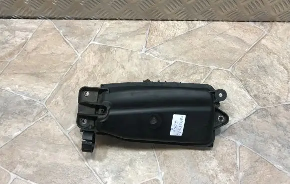 Vacuum air tank
