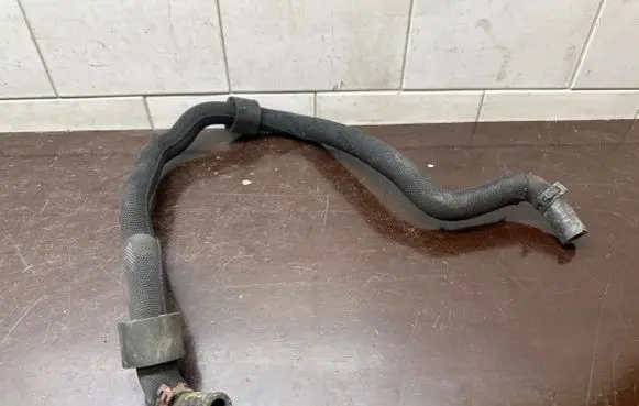 Audi A8 S8 D4 4H Engine coolant pipe/hose