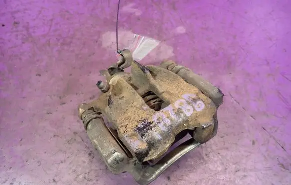 Volkswagen Transporter - Caravelle T4 Rear brake caliper