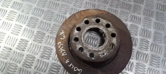 Volkswagen Golf V Rear brake disc