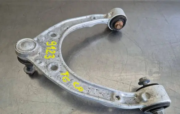 Volkswagen Touareg II Front control arm K1953-05