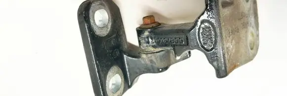 Land Rover Range Rover Sport L494 Front door lower hinge BDB780062