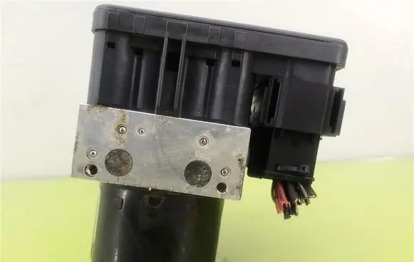 Ford Focus ABS Pump 00402966D0