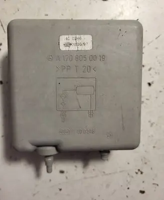 Mercedes-Benz SLK R170 Vacuum air tank A1708050019 400246