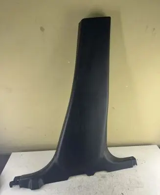 Suzuki Ignis (B) pillar trim (bottom) 7623162R0