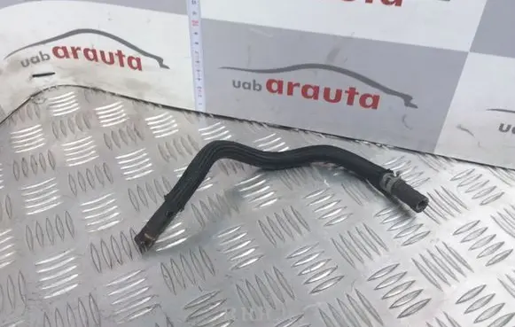 Toyota RAV 4 (XA30) Engine coolant pipe/hose