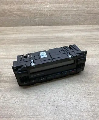 Volkswagen PASSAT B5.5 Climate control unit 3B1907044K