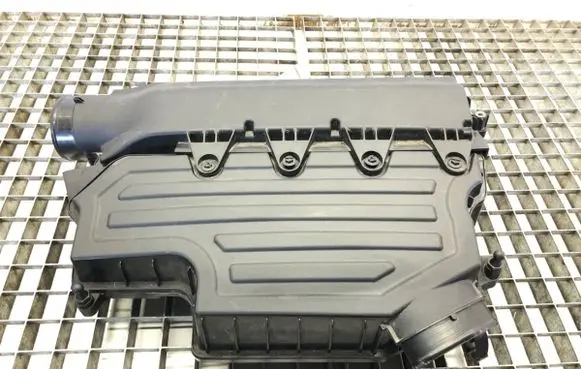 Air filter box