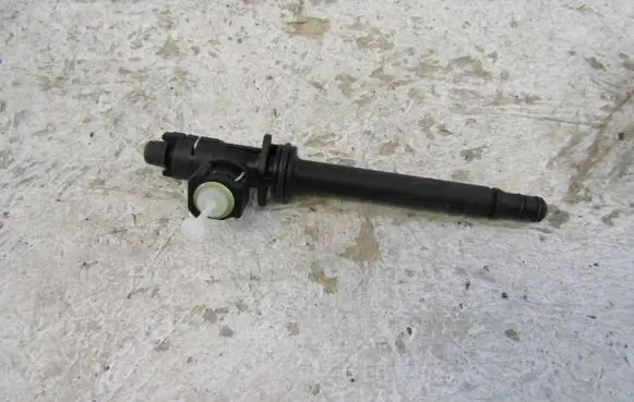 Renault Master III Clutch pipe/line 8201035311