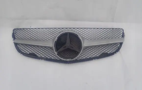 Mercedes-Benz CLK C207 A207 Front bumper upper radiator grill