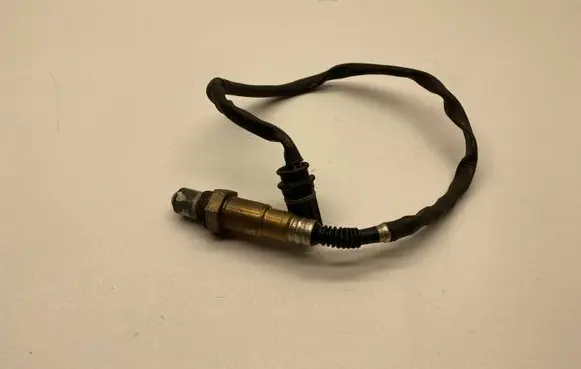 BMW 5 F10 F11 Lambda probe sensor 7526262 0258006755