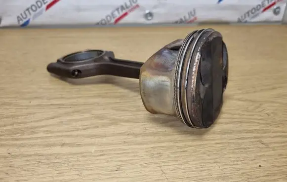 BMW X5 E70 Piston with connecting rod 7558528 11257558528 7589540