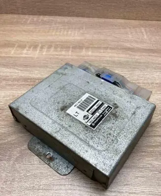 Nissan Almera Engine control unit/module ECU 237101N007 MECN213